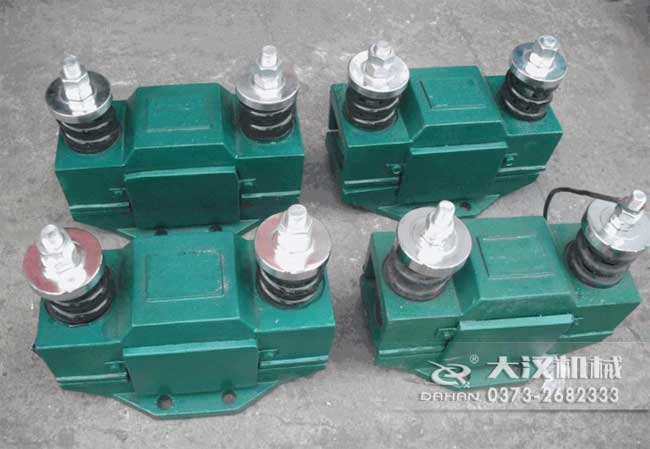 电磁仓壁振动器